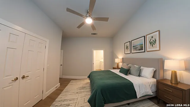 330 E Carson Unit 1203 San Antonio, TX 78208
