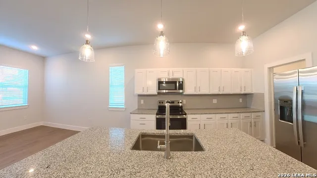 330 E Carson Unit 1201 San Antonio, TX 78208