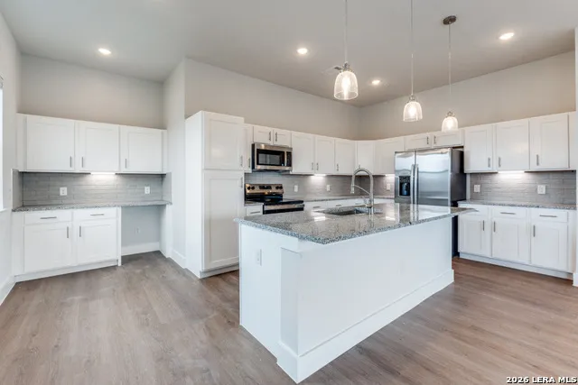 330 E Carson Unit 2301 San Antonio, TX 78208