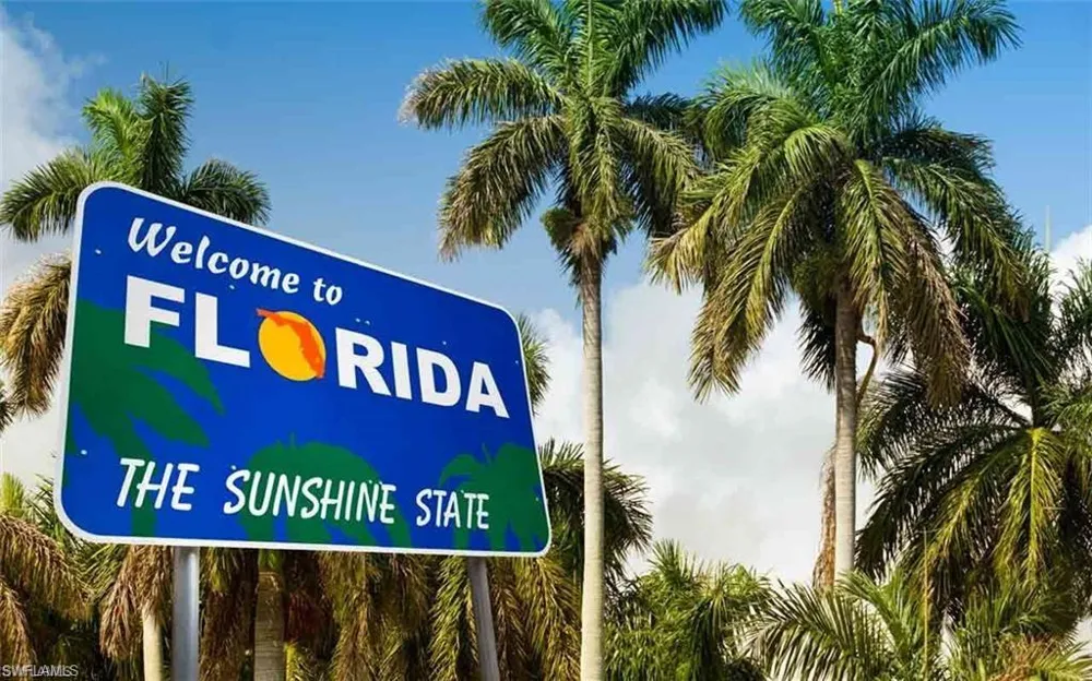6 Fountain View Boulevard North Fort Myers, FL 33903