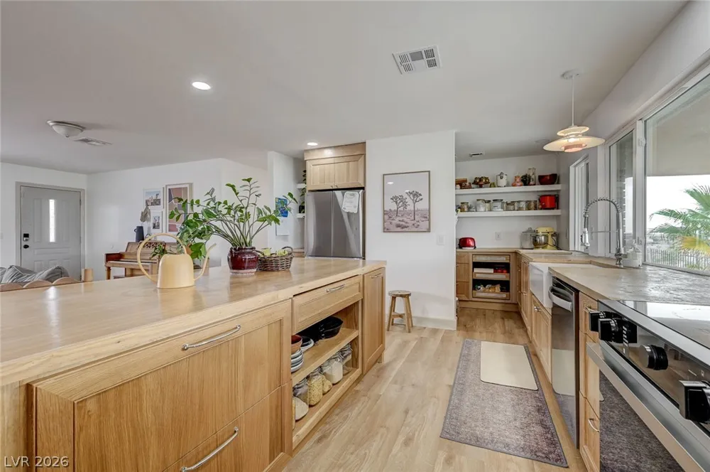 4050 Milky Way Circle Logandale, NV 89021
