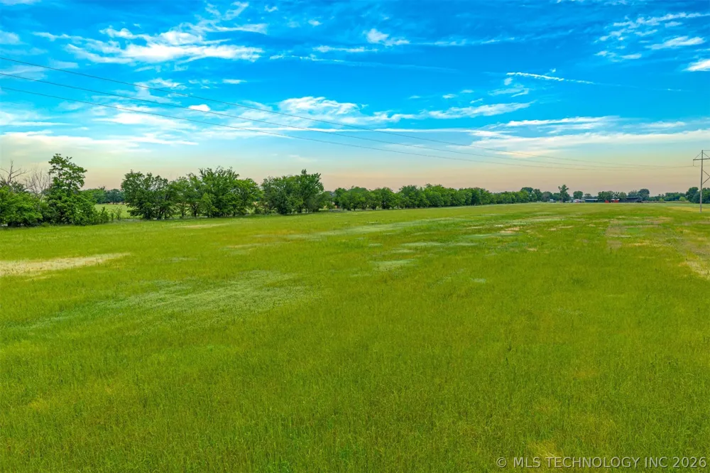 100 E 700 ROAD Wagoner, OK 74467