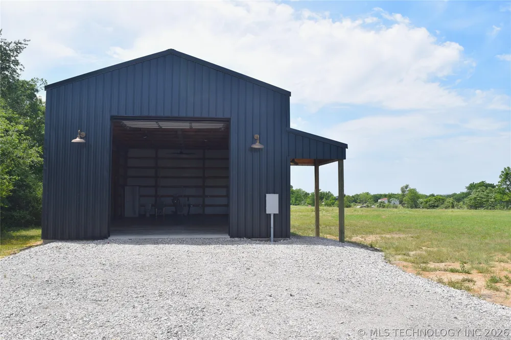 21802 4250 ROAD Porter, OK 74454