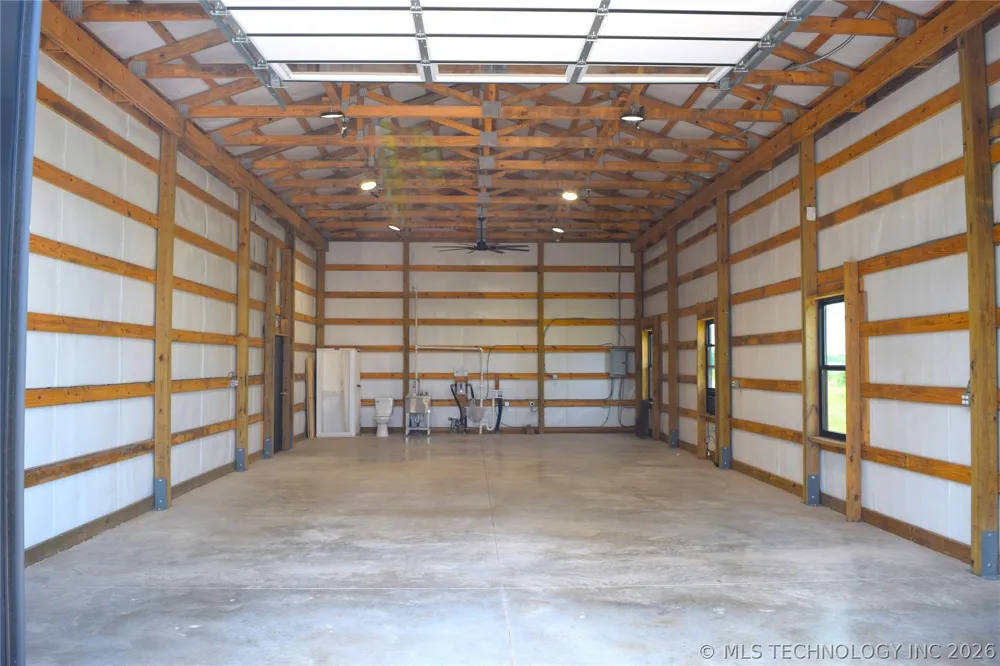 21802 4250 ROAD Porter, OK 74454