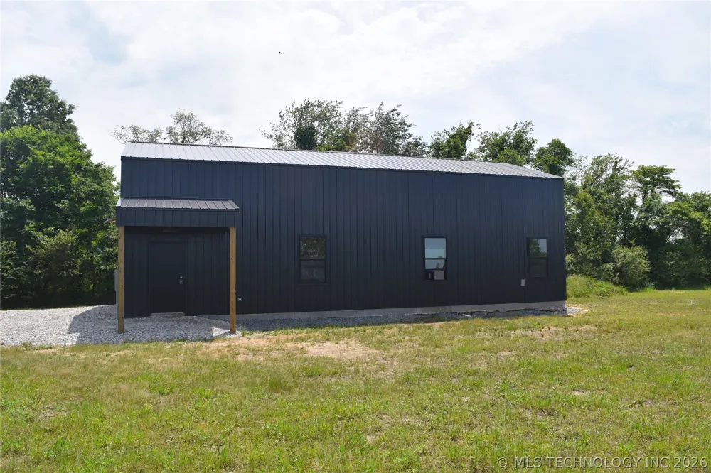 21802 4250 ROAD Porter, OK 74454