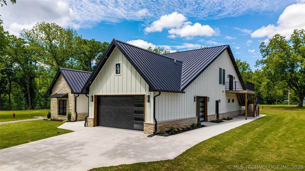 56107 E 300 ROAD Afton, OK 74331