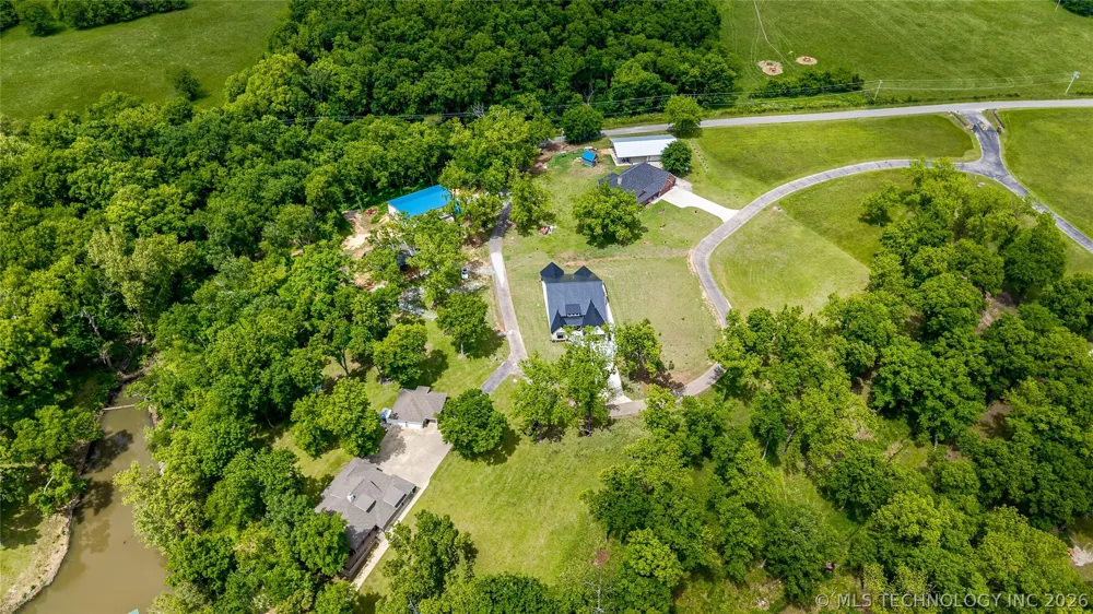 56107 E 300 ROAD Afton, OK 74331