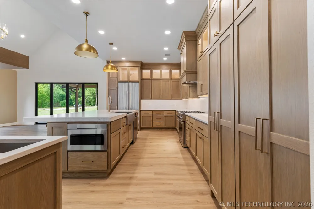 56107 E 300 ROAD Afton, OK 74331