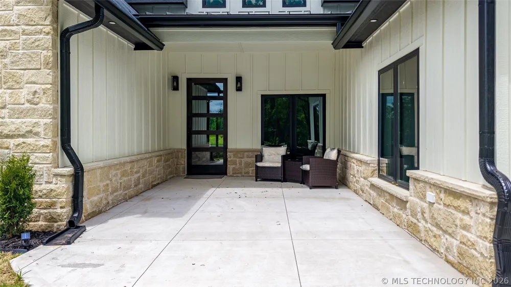 56107 E 300 ROAD Afton, OK 74331