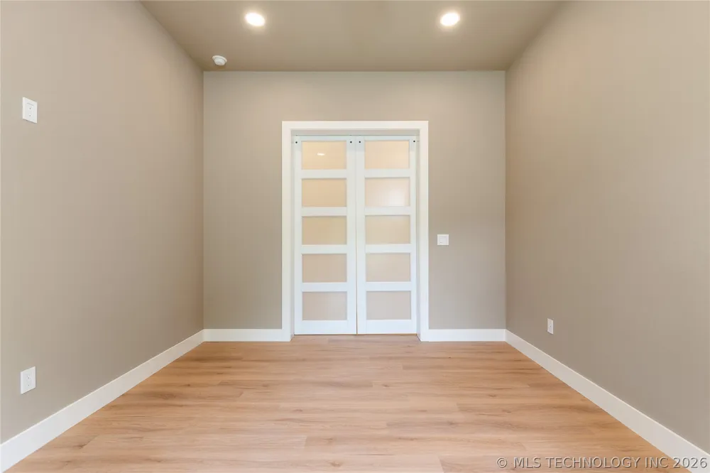 56107 E 300 ROAD Afton, OK 74331