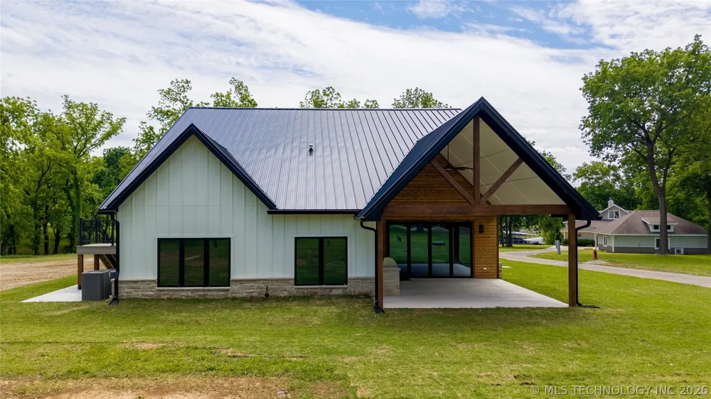 56107 E 300 ROAD Afton, OK 74331