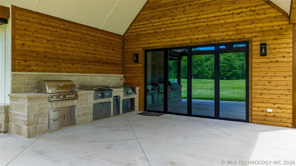 56107 E 300 ROAD Afton, OK 74331