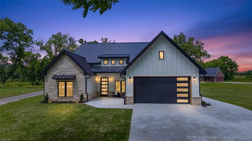 56107 E 300 ROAD Afton, OK 74331