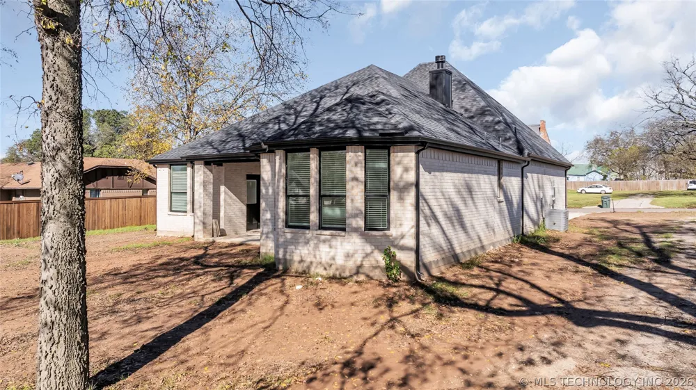 408 E Cherokee Street Marietta, OK 73448