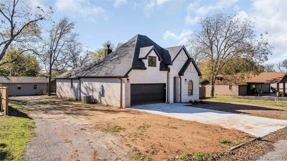 408 E Cherokee Street Marietta, OK 73448