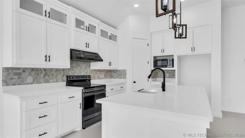 408 E Cherokee Street Marietta, OK 73448