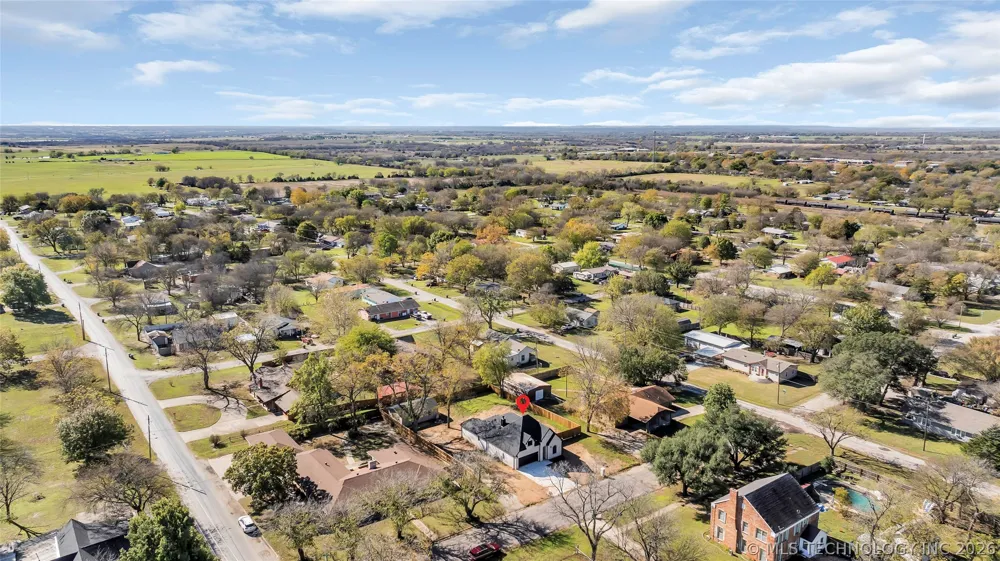 408 E Cherokee Street Marietta, OK 73448