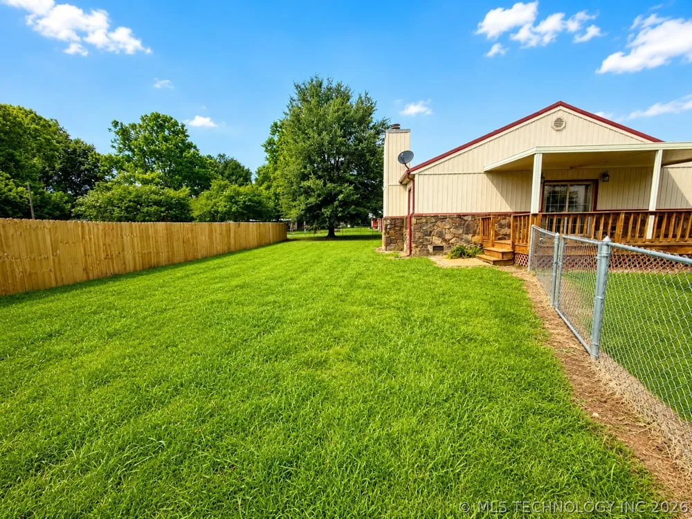 237 Hamilton Road Eufaula, OK 74432