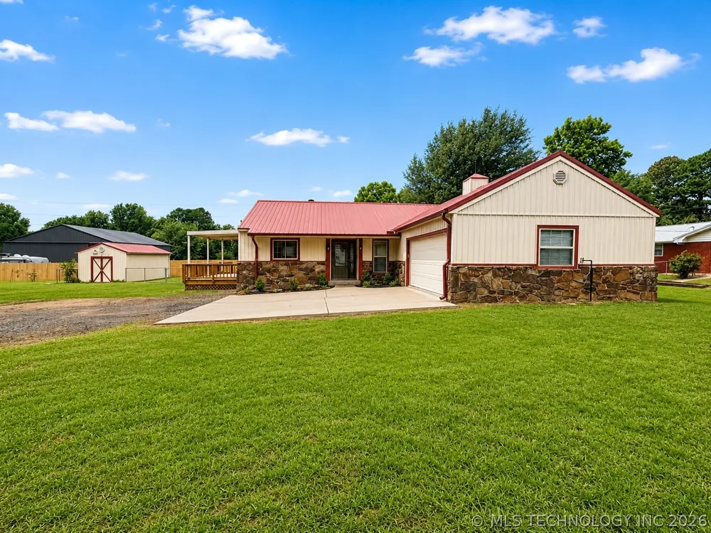 237 Hamilton Road Eufaula, OK 74432