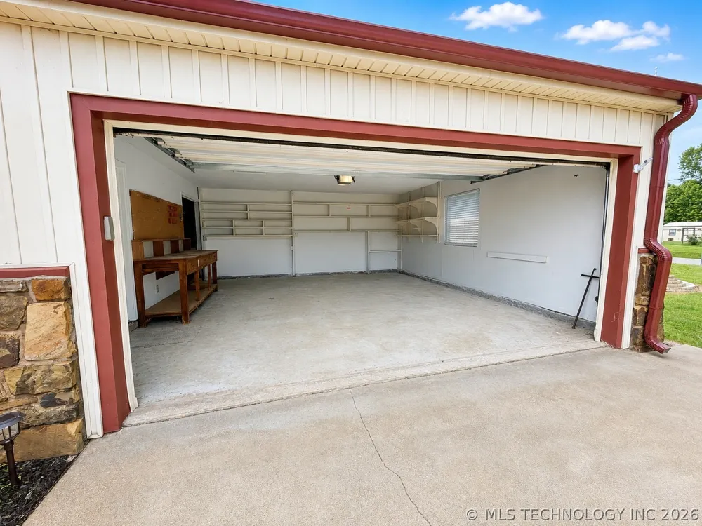 237 Hamilton Road Eufaula, OK 74432