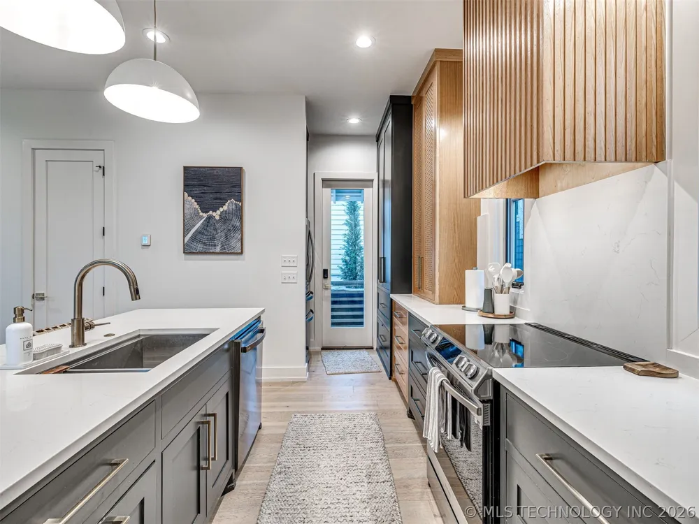 67 Lower Greenway #A Carlton Landing, OK 74432