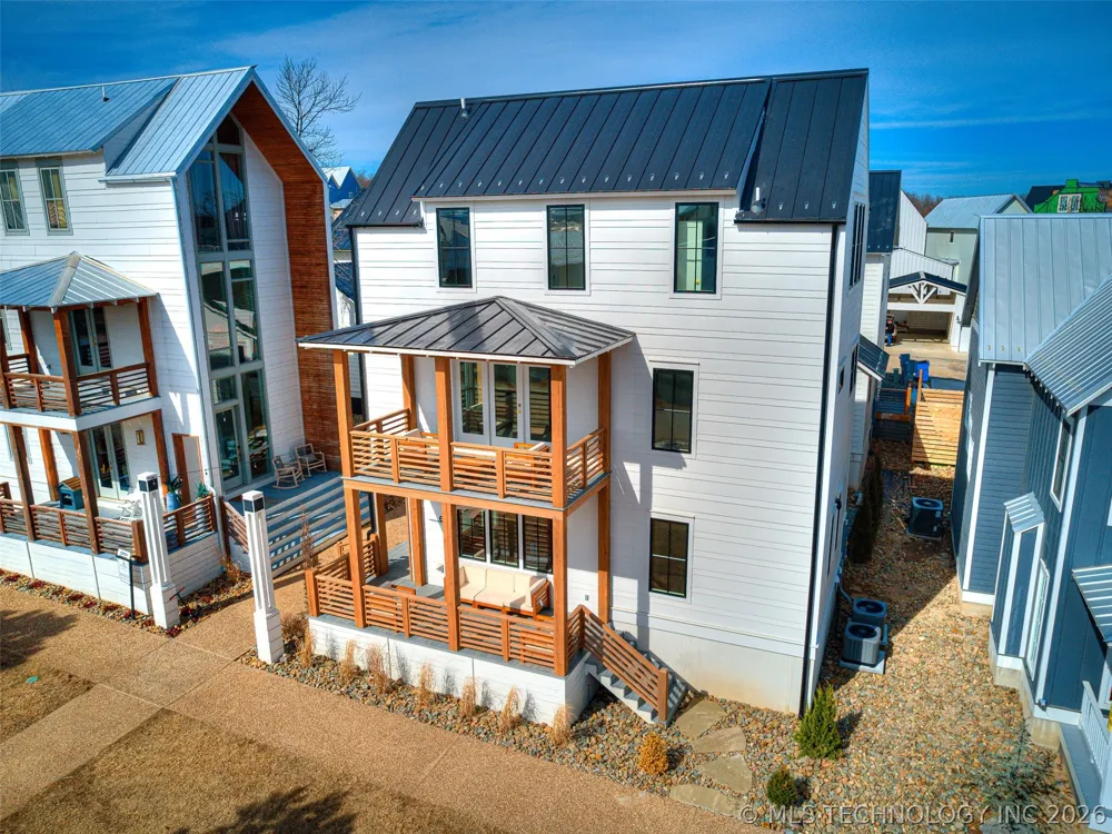 67 Lower Greenway #A Carlton Landing, OK 74432
