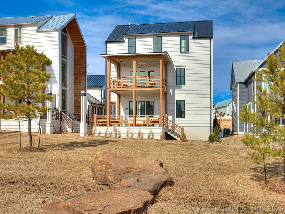 67 Lower Greenway #A Carlton Landing, OK 74432