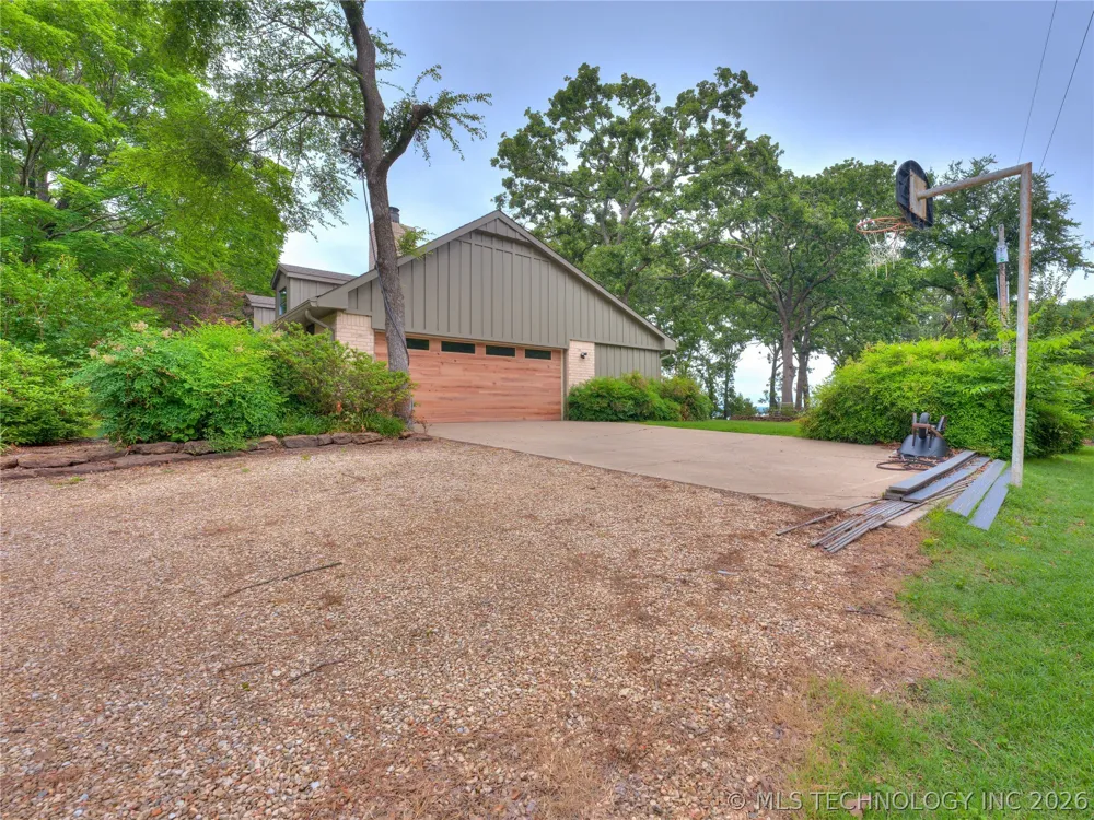 560 4395 Pryor, OK 74361