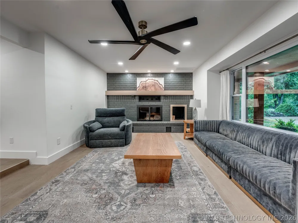 560 4395 Pryor, OK 74361