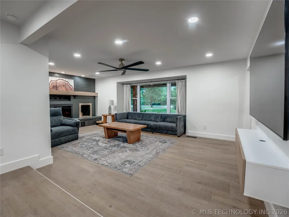 560 4395 Pryor, OK 74361