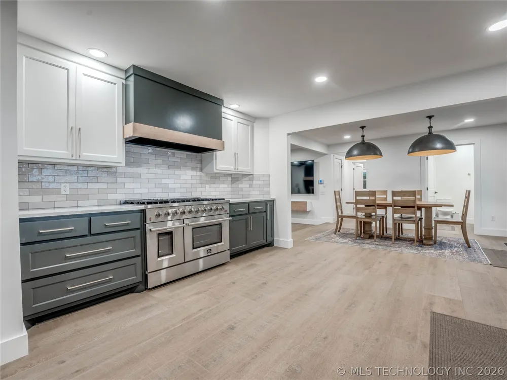 560 4395 Pryor, OK 74361