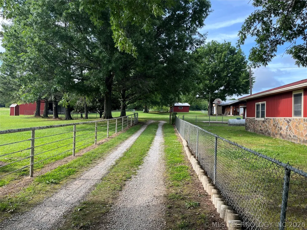 452961 E 1030 ROAD Vian, OK 74962