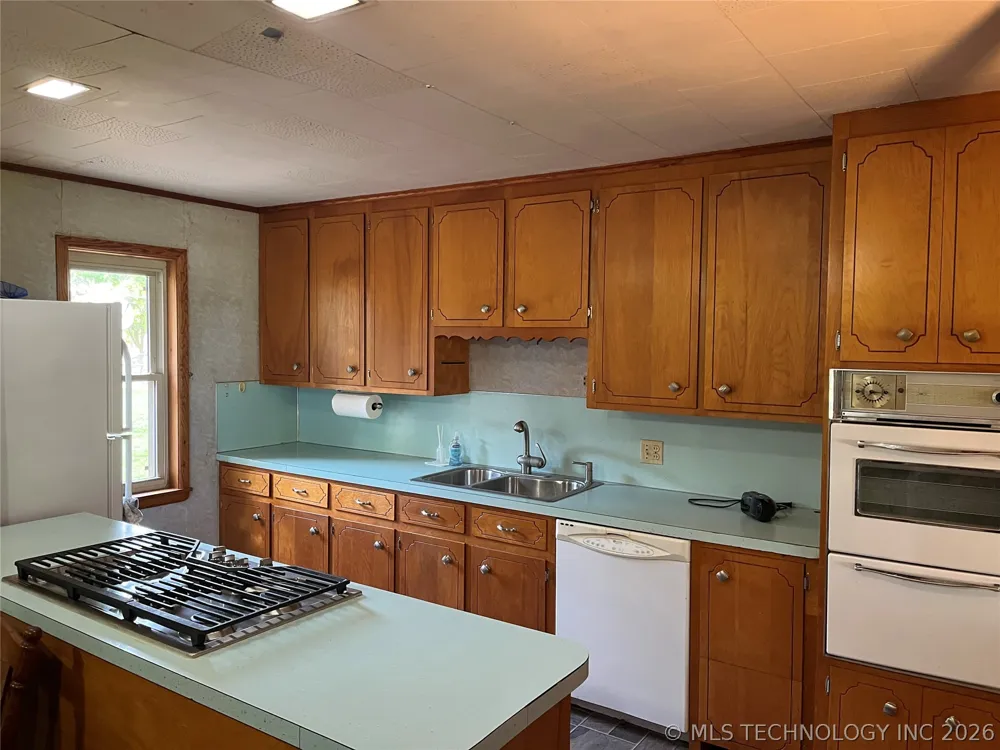 452961 E 1030 ROAD Vian, OK 74962