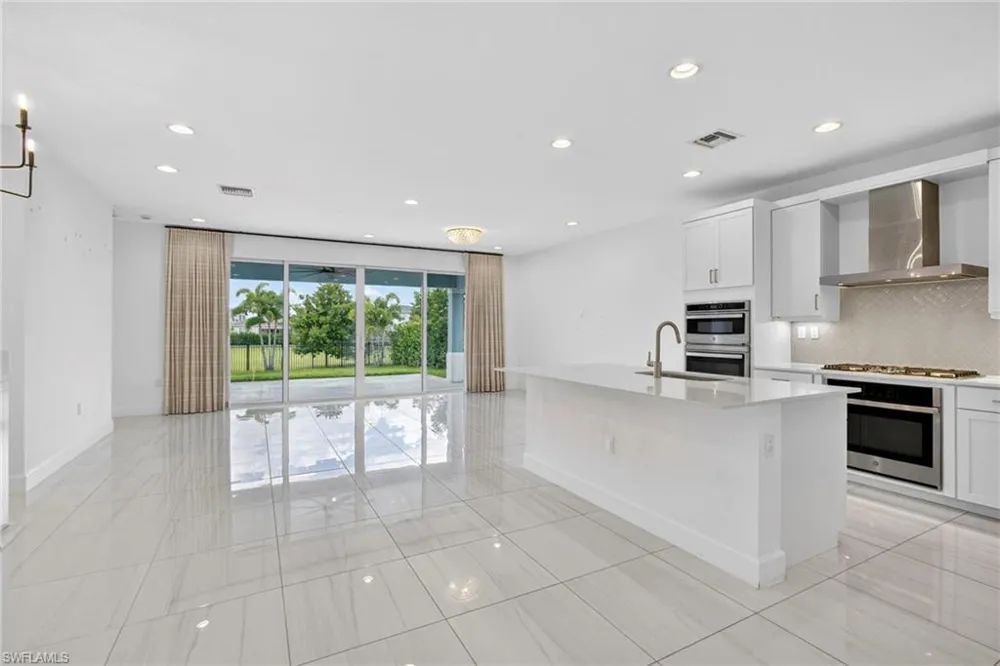 1349 HARVESTER XING Loxahatchee, FL 33470