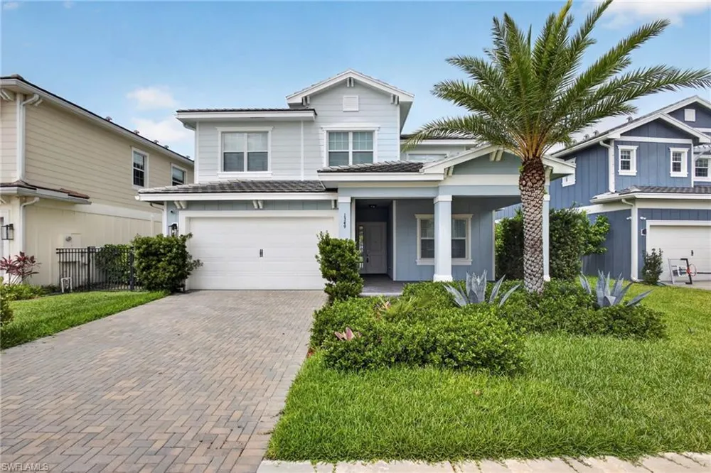 1349 HARVESTER XING Loxahatchee, FL 33470
