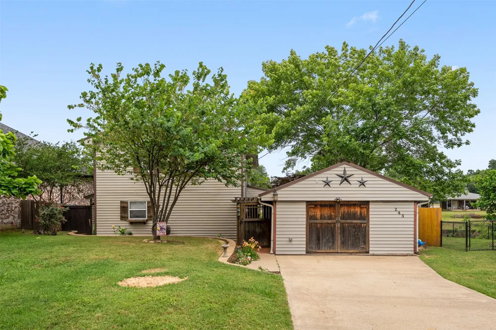 243 Autumn Wood Trail Gun Barrel City, TX 75156