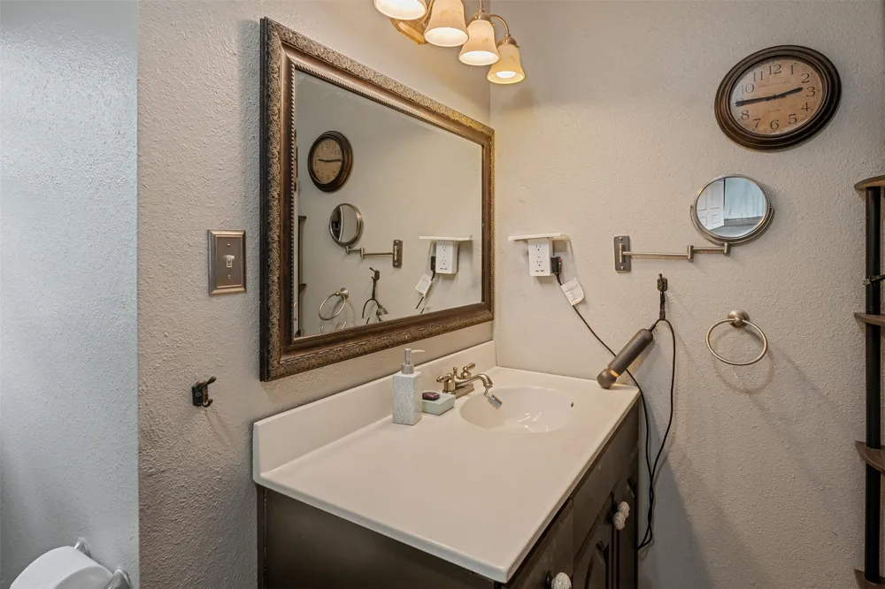 243 Autumn Wood Trail Gun Barrel City, TX 75156