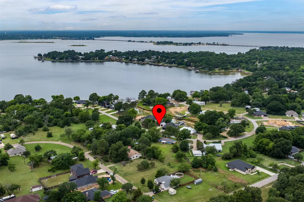 243 Autumn Wood Trail Gun Barrel City, TX 75156