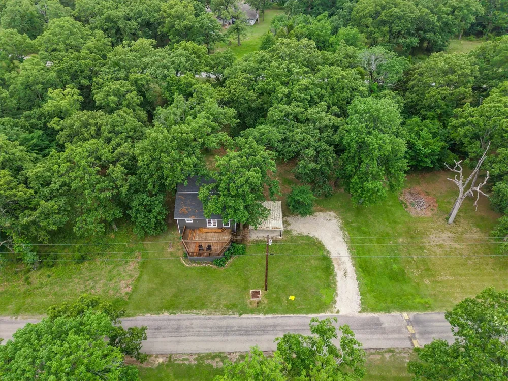 5239 Point Lavista Malakoff, TX 75148
