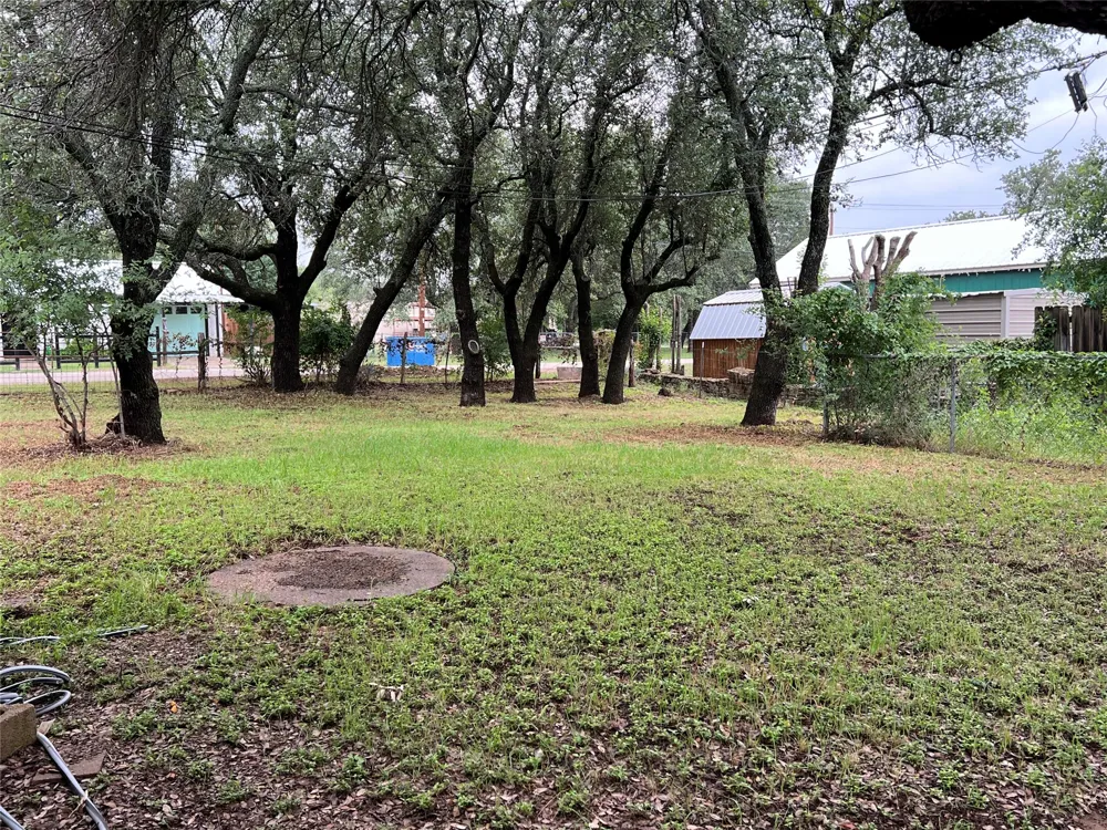 6960 Clifden Drive Brownwood, TX 76801