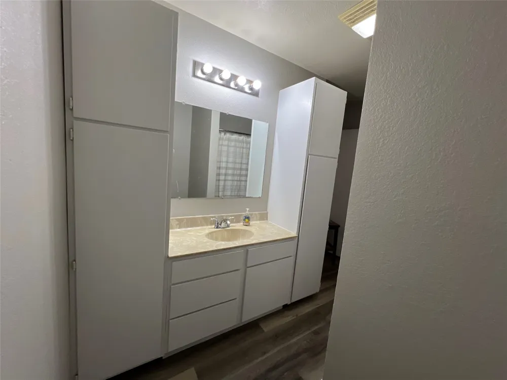 6960 Clifden Drive Brownwood, TX 76801