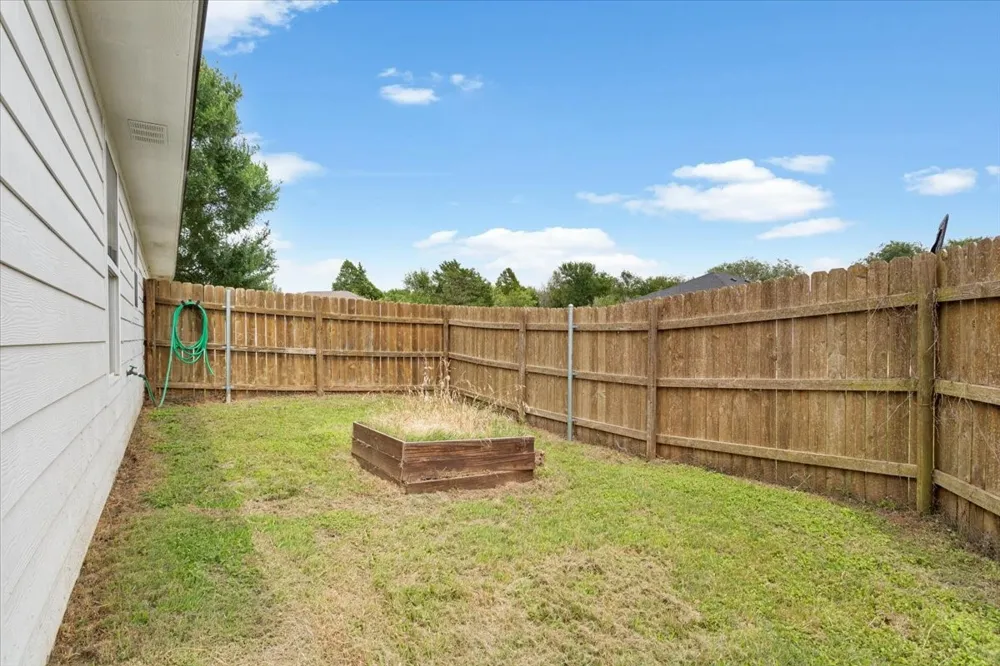 605 Powers Street Lacy Lakeview, TX 76705