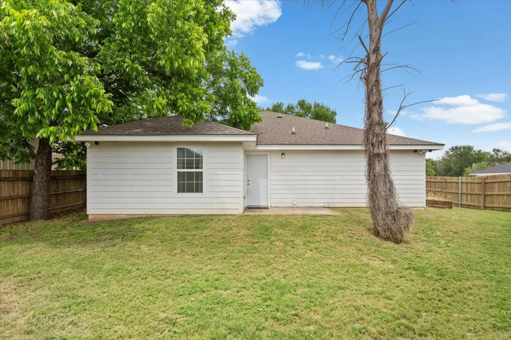 605 Powers Street Lacy Lakeview, TX 76705