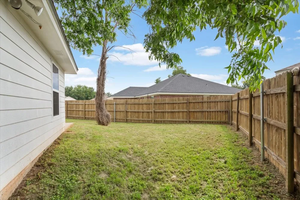 605 Powers Street Lacy Lakeview, TX 76705