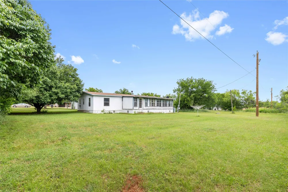 210 7th Street Blanket, TX 76432