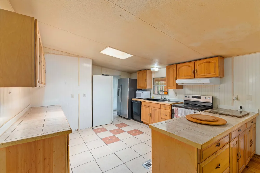 210 7th Street Blanket, TX 76432