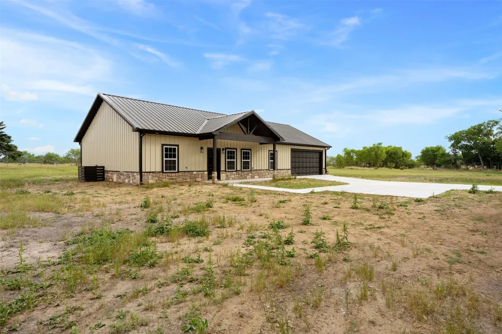 141 Brazier Road Ennis, TX 75119
