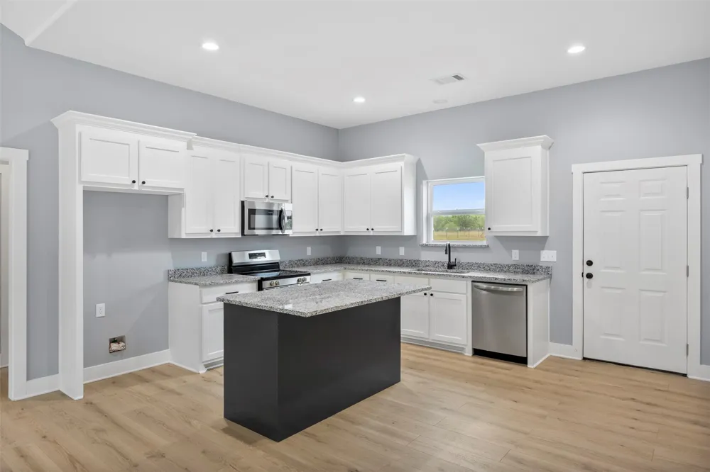 141 Brazier Road Ennis, TX 75119