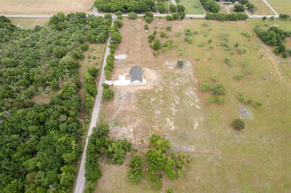 141 Brazier Road Ennis, TX 75119