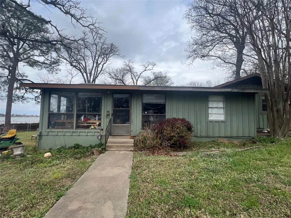 135 Island Park Drive Gun Barrel City, TX 75156